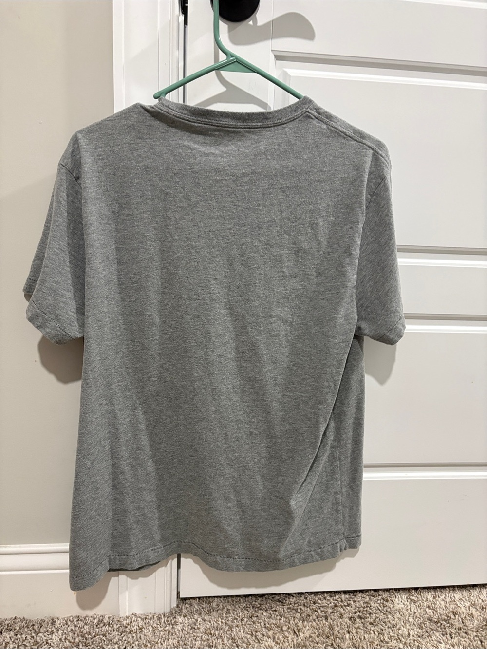 American Eagle Outfitters Gray Short-Sleeve Crew T-Shirt - Picture 4 of 4